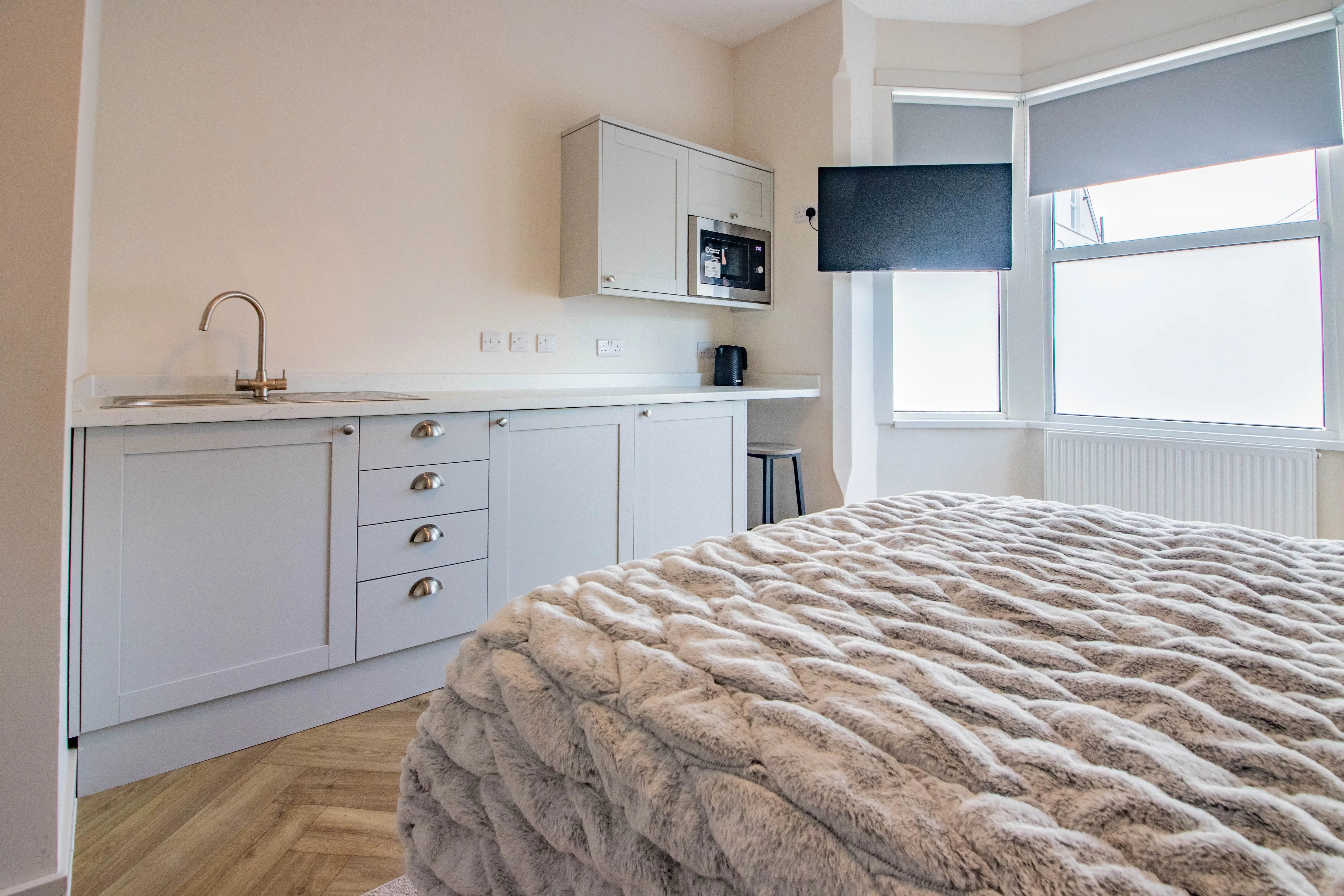 Room-1-e-3