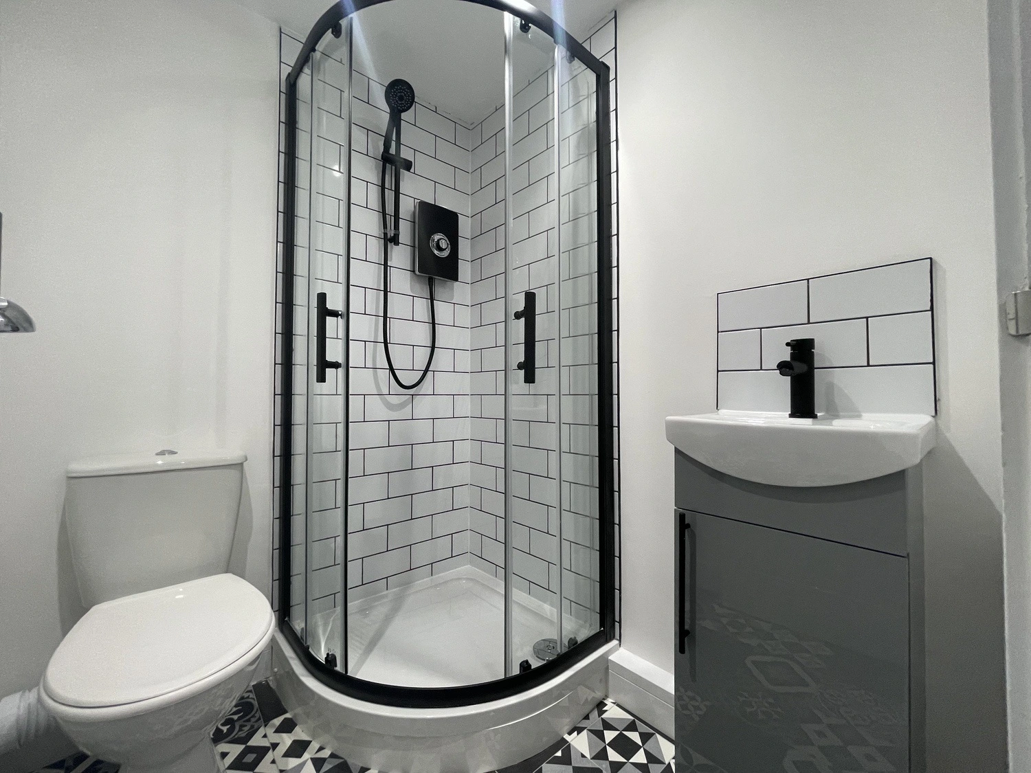 Waverley-Avenue-Project-Example-HMO-Conversion - ensuite